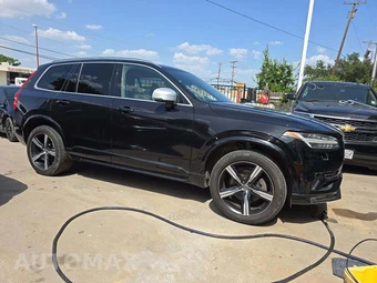 2016 Volvo XC90 T6 R-Design – miniatura 4