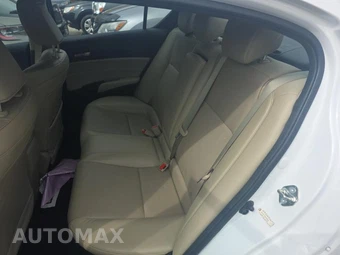2017 Acura ILX w/Technology Plus Pkg – miniatura 16