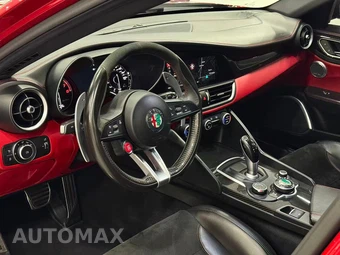 2017 Alfa Romeo Giulia Quadrifoglio - miniatura 18