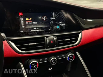 2017 Alfa Romeo Giulia Quadrifoglio - miniatura 21