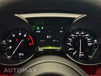 2017 Alfa Romeo Giulia Quadrifoglio - miniatura 23