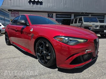 2017 Alfa Romeo Giulia Quadrifoglio - miniatura 31
