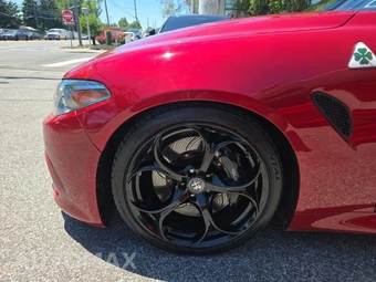 2017 Alfa Romeo Giulia Quadrifoglio - miniatura 36