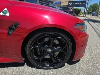 2017 Alfa Romeo Giulia Quadrifoglio - miniatura 37