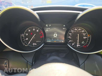 2017 Alfa Romeo Giulia Quadrifoglio – miniatura 9