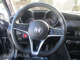 2017 Alfa Romeo Giulia Ti – miniatura 14
