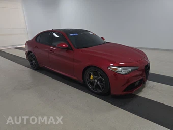 2017 Alfa Romeo Giulia Ti – miniatura 3