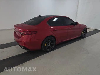2017 Alfa Romeo Giulia Ti – miniatura 4
