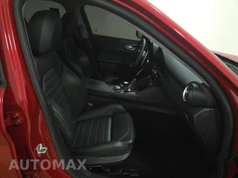 2017 Alfa Romeo Giulia Ti – miniatura 8