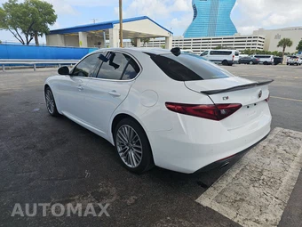 2017 Alfa Romeo Giulia Ti – miniatura 6