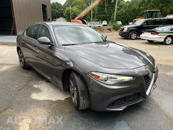 2017 Alfa Romeo Giulia Ti – miniatura 8