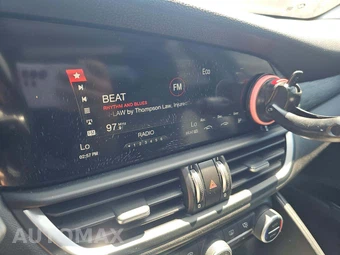 2017 Alfa Romeo Giulia – miniatura 21