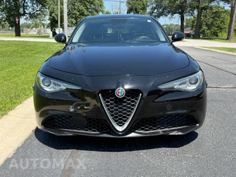 2017 Alfa Romeo Giulia - miniatura 2