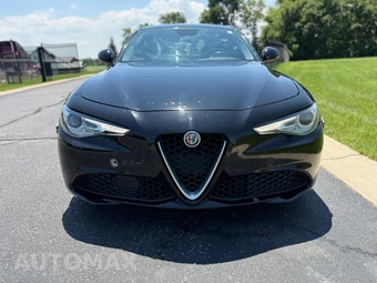2017 Alfa Romeo Giulia - miniatura 8