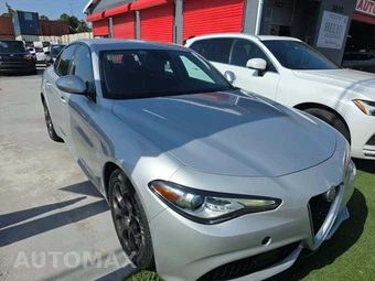 2017 Alfa Romeo Giulia – miniatura 4