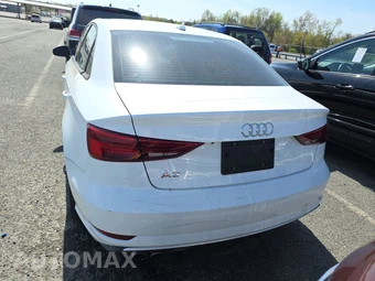2017 Audi A3 Sedan Premium – miniatura 5