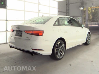 2017 Audi A3 Sedan Premium – miniatura 4