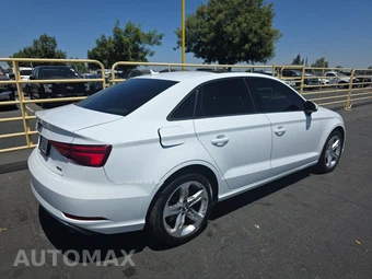 2017 Audi A3 Sedan Premium - miniatura 4