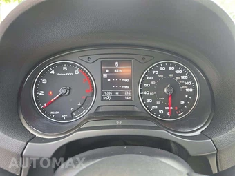 2017 Audi A3 Sedan Premium – miniatura 5