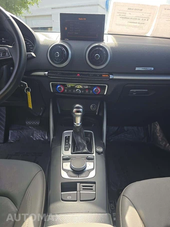2017 Audi A3 Sedan Premium – miniatura 6