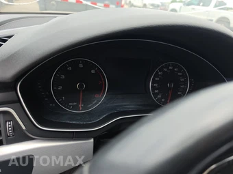 2017 Audi A4 Sedan 2.0T Premium Plus - miniatura 12