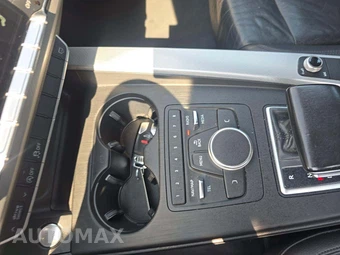 2017 Audi A4 Sedan 2.0T Premium – miniatura 8