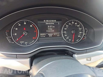 2017 Audi A4 Sedan 2.0T Premium – miniatura 9