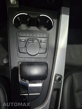 2017 Audi A4 Sedan 2.0T ultra Premium – miniatura 13