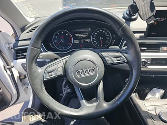 2017 Audi A4 Sedan 2.0T ultra Premium – miniatura 10