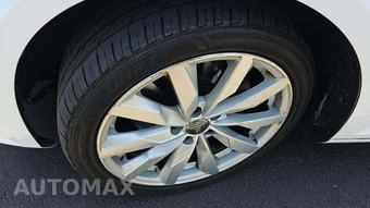 2017 Audi A4 Sedan 2.0T ultra Premium – miniatura 26