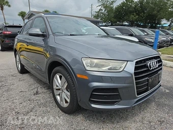2017 Audi Q3 2.0T Premium - miniatura 3