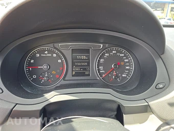2017 Audi Q3 2.0T Premium – miniatura 12