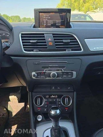 2017 Audi Q3 2.0T Premium – miniatura 10