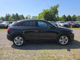 2017 Audi Q3 2.0T Premium – miniatura 4