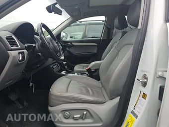 2017 Audi Q3 2.0T Premium – miniatura 7
