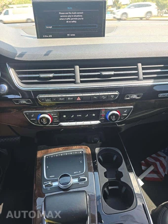 2017 Audi Q7 3.0T Premium Plus – miniatura 10