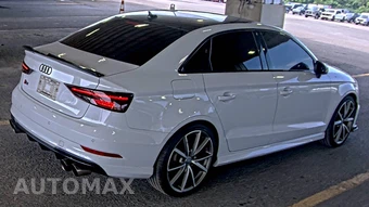 2017 Audi S3 Sedan Premium Plus – miniatura 4