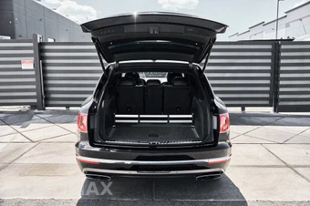 2017 Bentley Bentayga W12 - miniatura 15