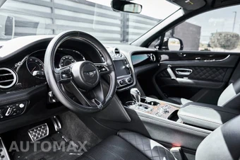 2017 Bentley Bentayga W12 - miniatura 2