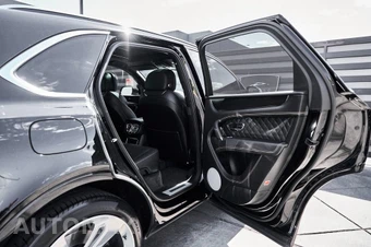 2017 Bentley Bentayga W12 - miniatura 21