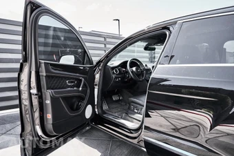 2017 Bentley Bentayga W12 - miniatura 25