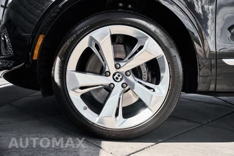 2017 Bentley Bentayga W12 - miniatura 3