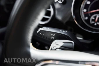 2017 Bentley Bentayga W12 - miniatura 54