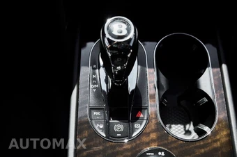 2017 Bentley Bentayga W12 - miniatura 63