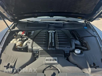 2017 Bentley Bentayga W12 - miniatura 19