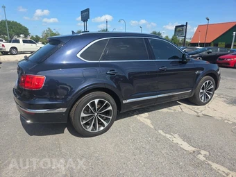 2017 Bentley Bentayga W12 - miniatura 4