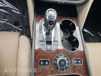 2017 Bentley Bentayga W12 - miniatura 28