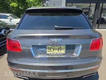 2017 Bentley Bentayga W12 - miniatura 5