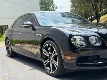 2017 Bentley Flying Spur V8 S - miniatura 17