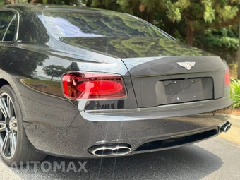 2017 Bentley Flying Spur V8 S - miniatura 18